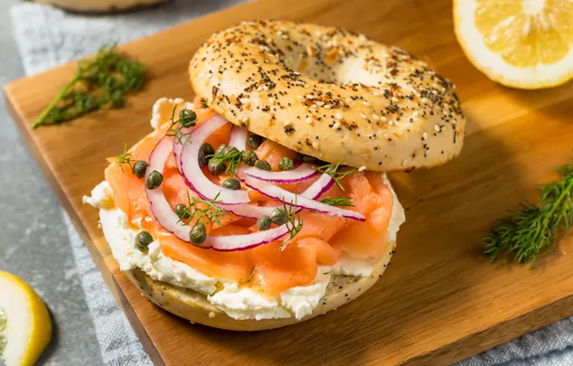 Bagels au saumon fumé new-yorkais